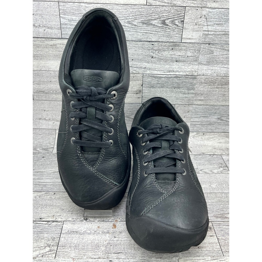 Keen Presidio Women Sz 9.5W Wide Black Leather Walking Shoes Sneakers 1011400